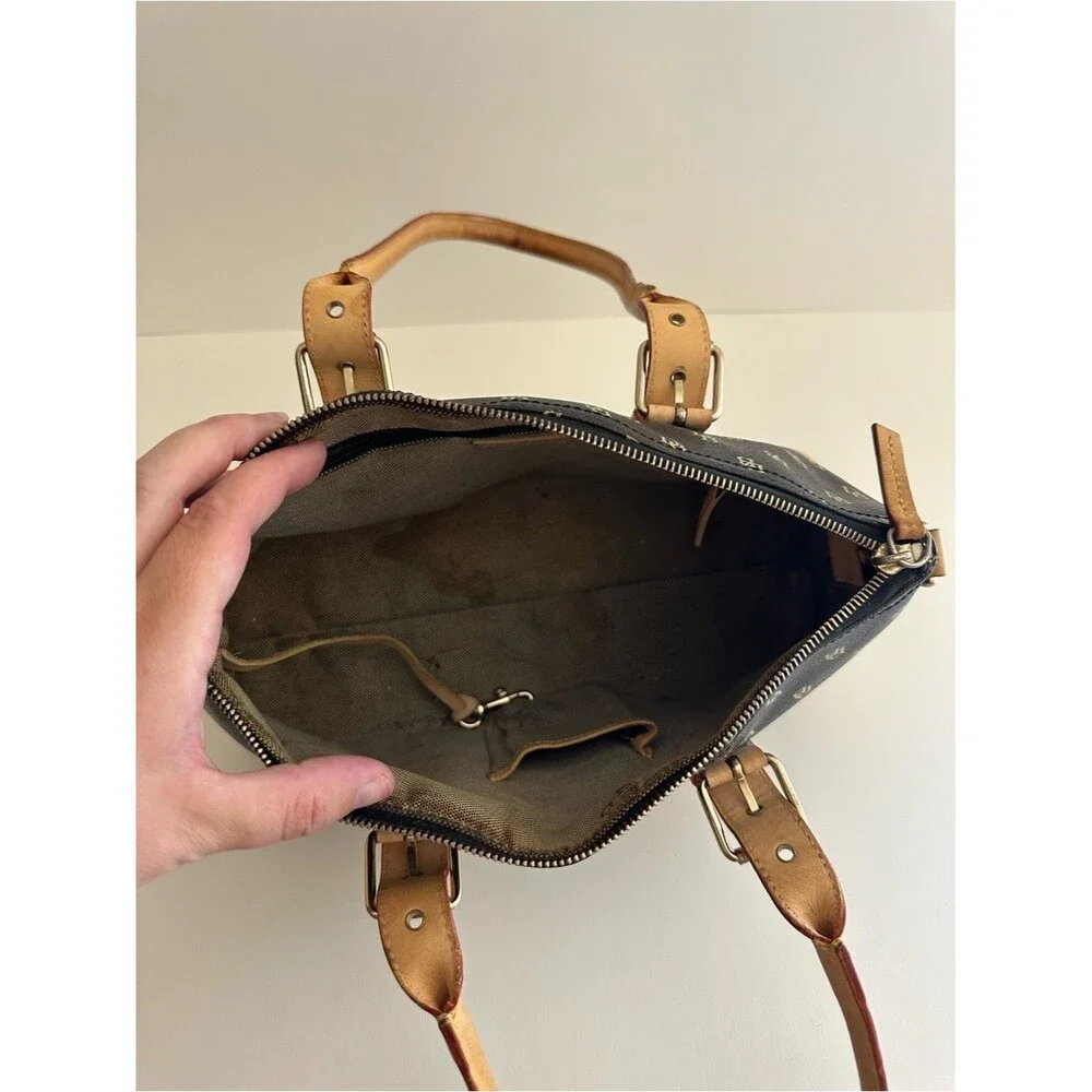 Dooney & Bourke y2k Black Boston Monogram Tan Leather Trim Satchel